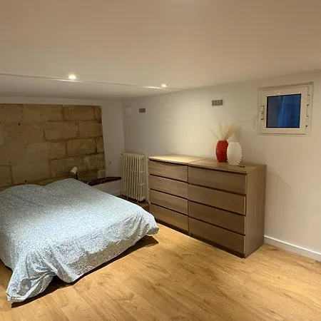 1br With Terrace * Бордо